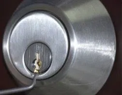 Galaxy Locksmith Store Des Moines, IA 515-412-0462 - 7-Broken-Key-Extraction